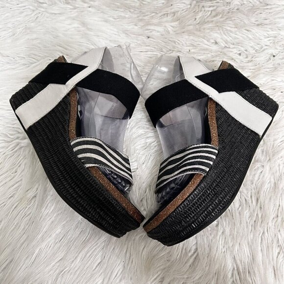 OTBT Bushnell Black White Leather Ankle Strap Textile Platform Wedge Sandal 9.5M - Picture 5 of 10